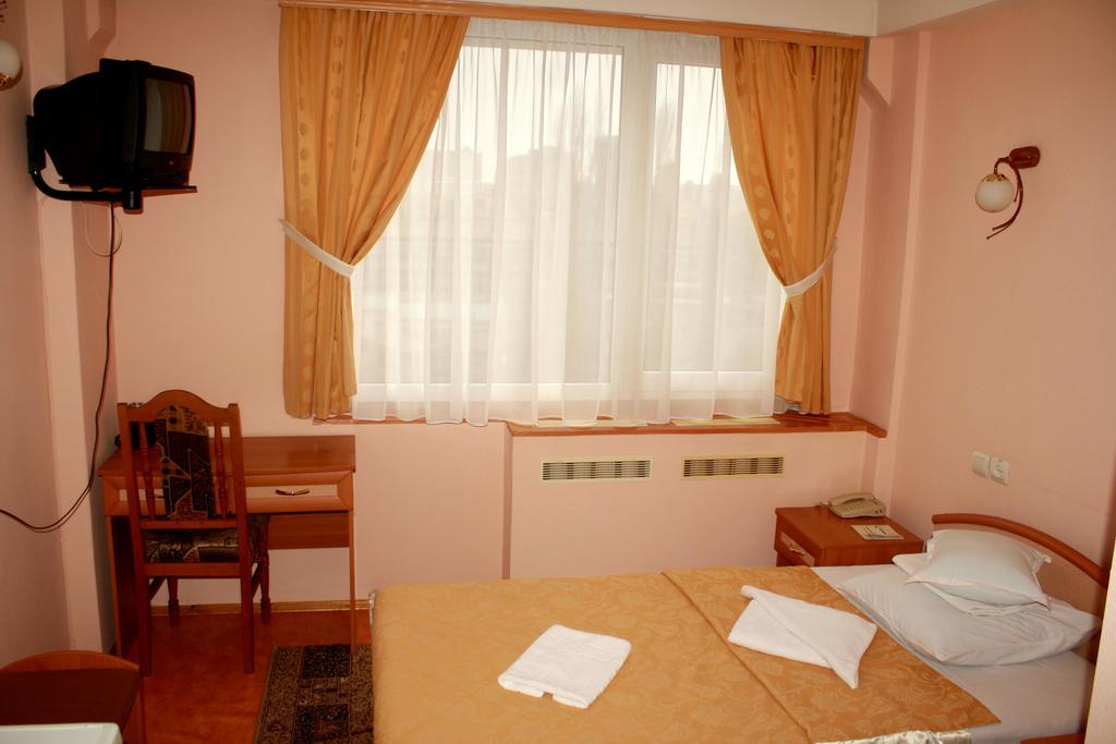 Druzhba Service Hotel Киев Стая снимка
