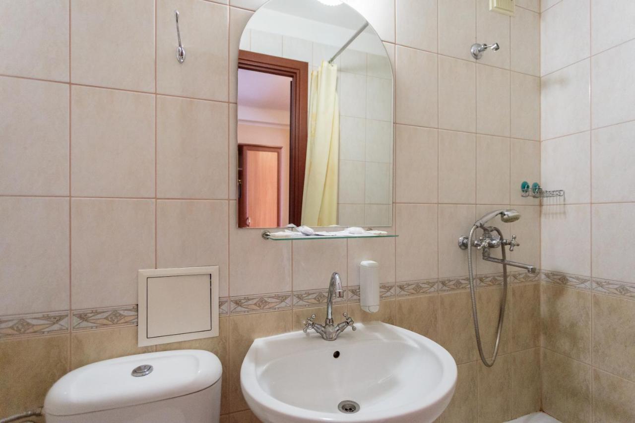 Druzhba Service Hotel Киев Екстериор снимка